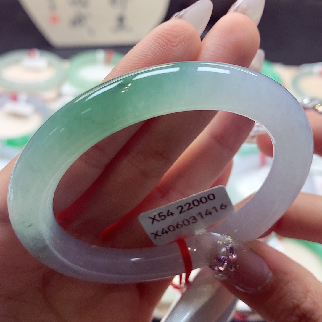 翡翠手镯未镶嵌24翡翠手镯99