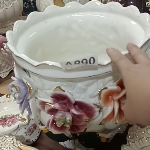 陶瓷瑕摆。。。。。。。。。。。。。