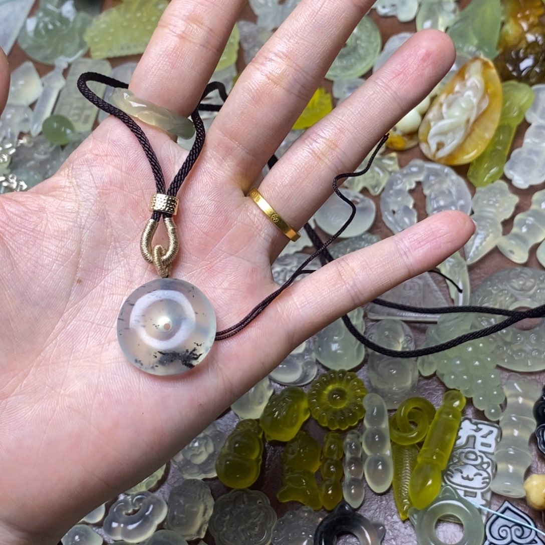 蛇纹石玉合金颈饰