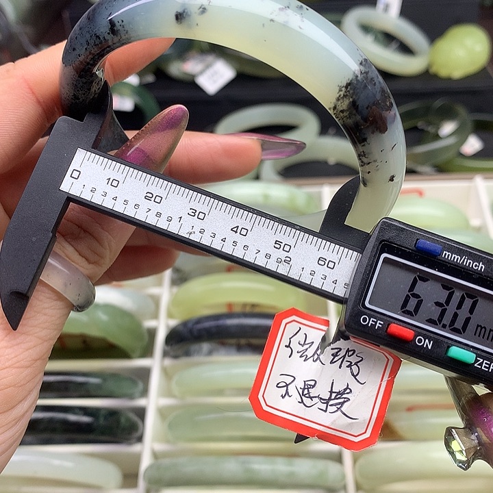 蛇纹石玉手镯未镶嵌21