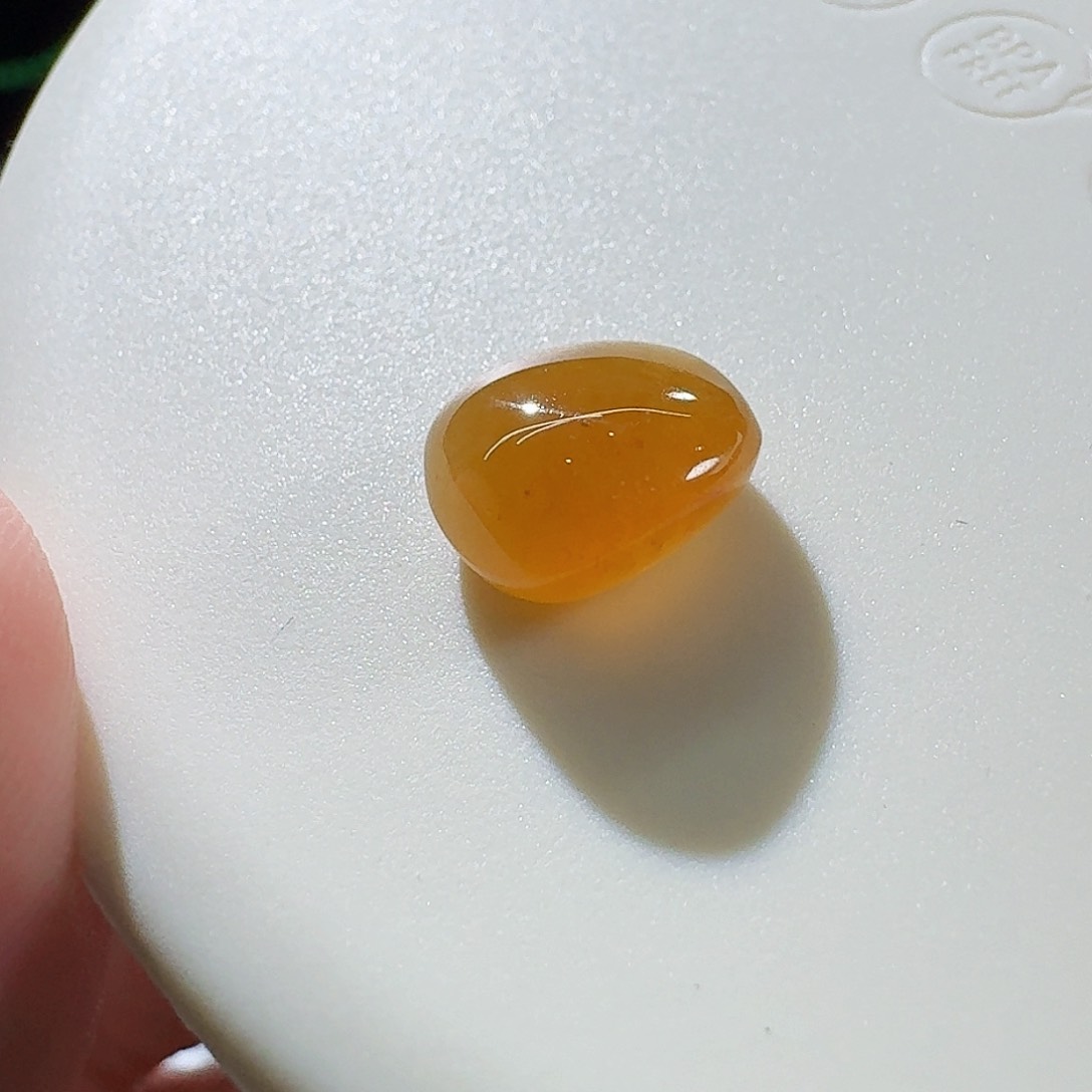 翡翠颈饰未镶嵌随形