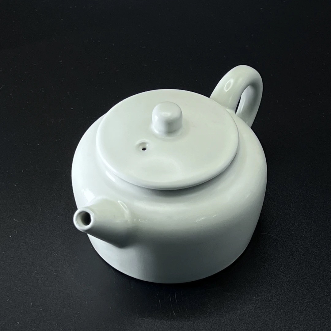 瑕疵_月白色桑扁壶200毫升