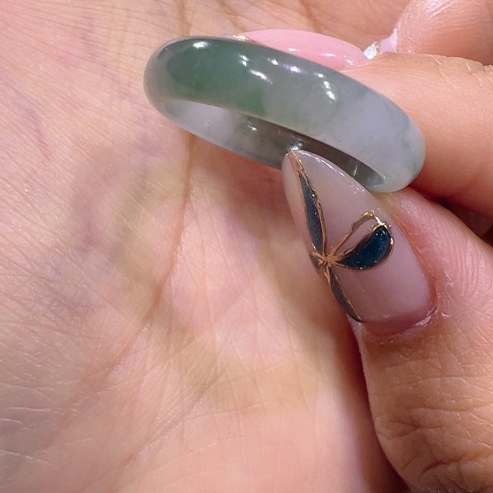 翡翠未镶嵌戒指112576685666853