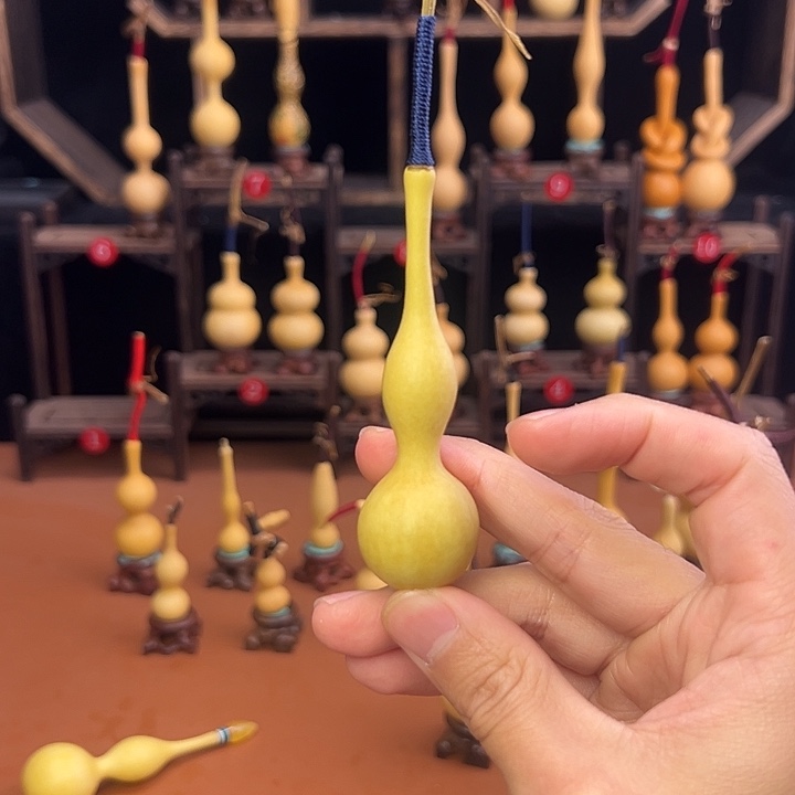 乾***⁸葫芦笙等乐器的演奏