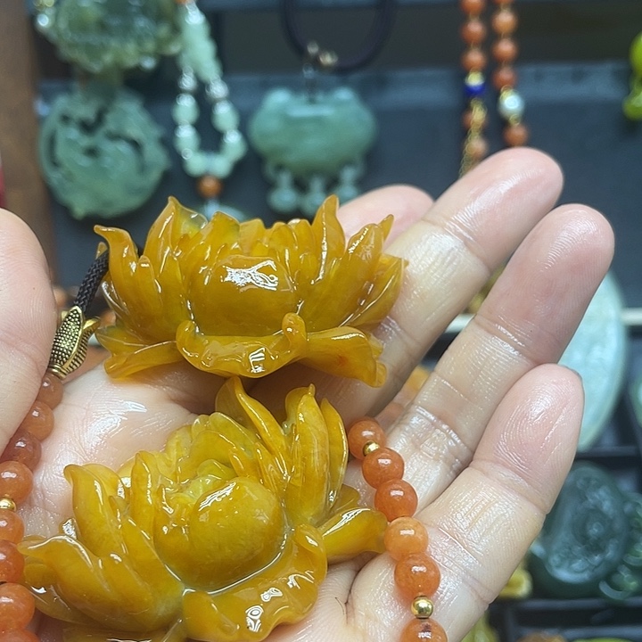 未镶嵌蛇纹石玉颈饰君*