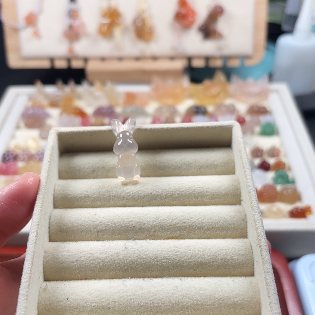 l***a玛瑙/玉髓未镶嵌颈饰