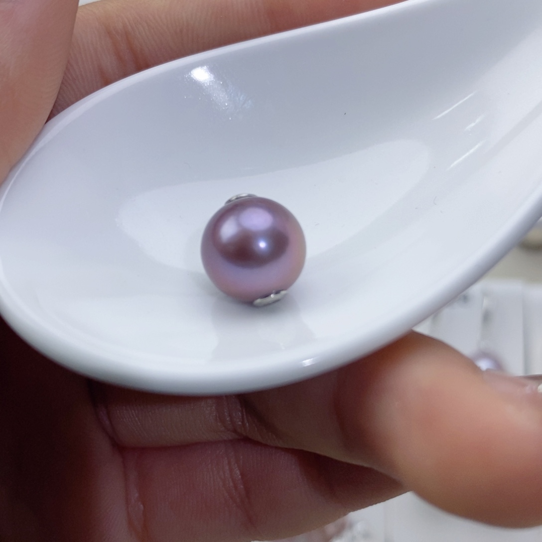 淡水珍珠吊坠(赠链)银S925镶嵌叨*怪