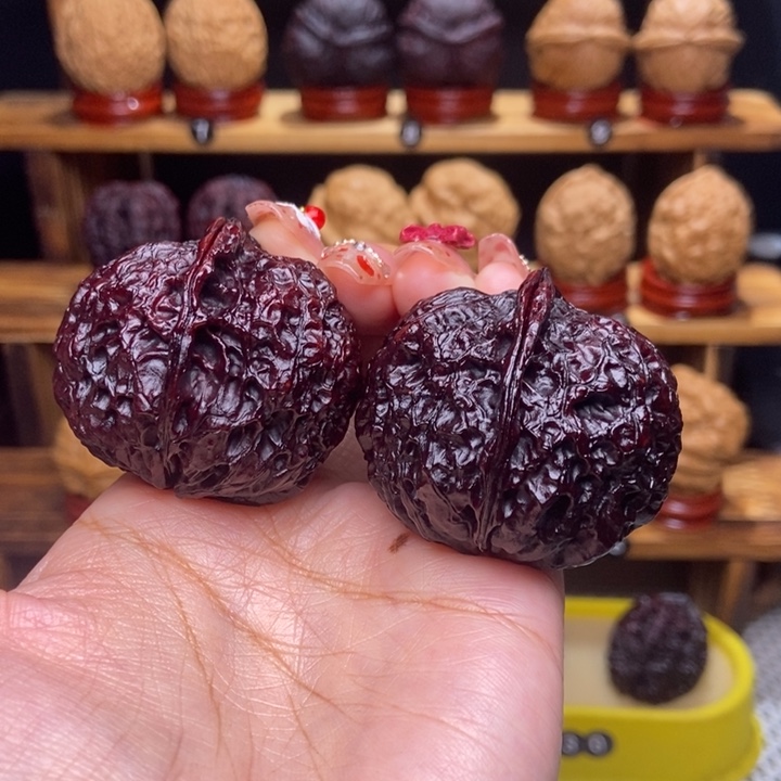 文玩核桃吊坠福虎25