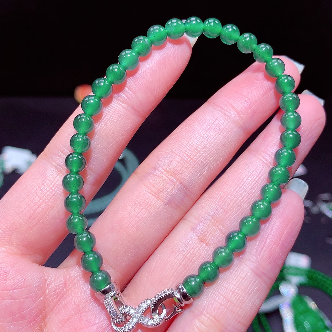 【闪购商品】翡翠吊坠(不含链)未镶嵌