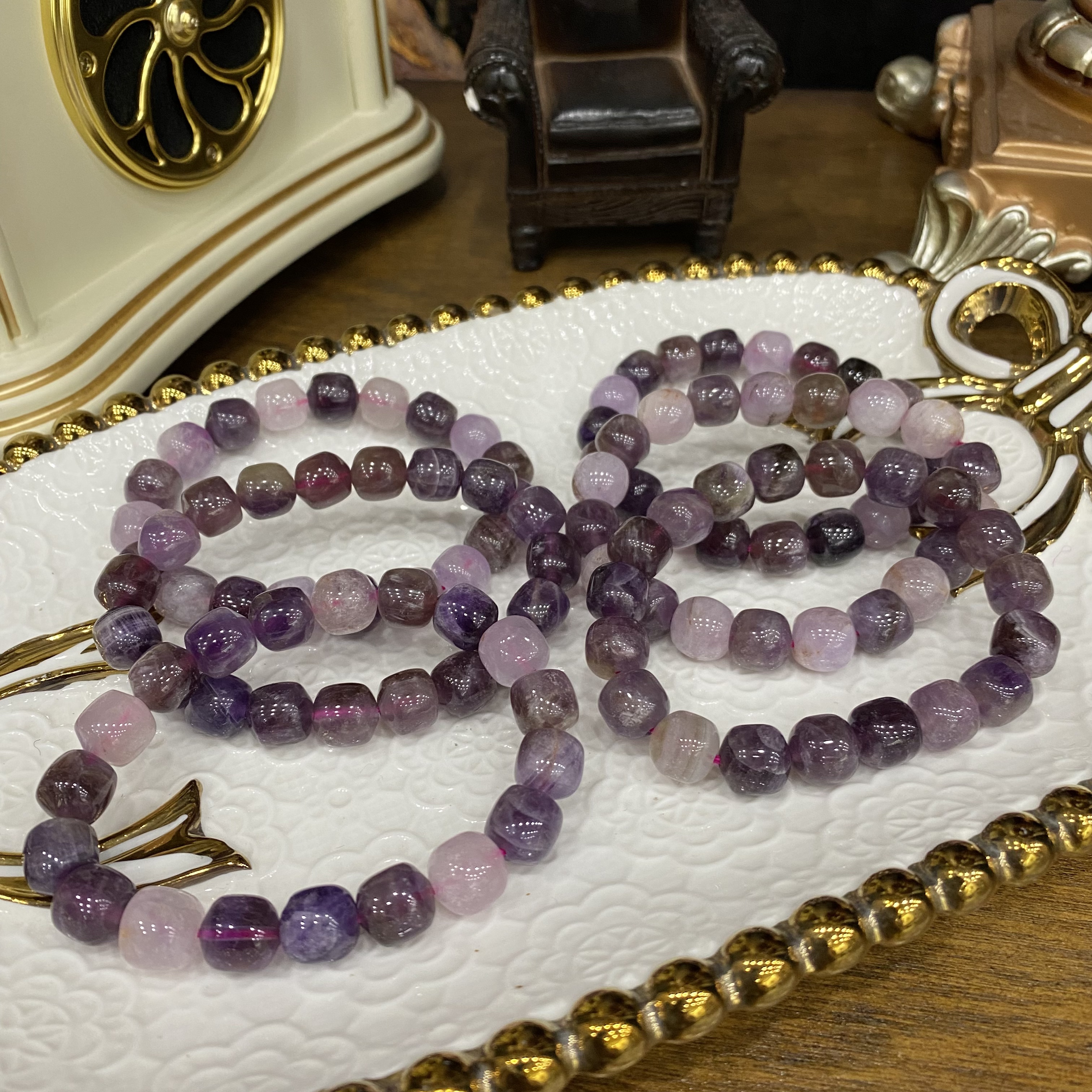 C882-天然老矿料天山紫极光水晶手链-多样性发其一