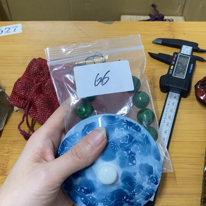 摆件中古工艺品一件