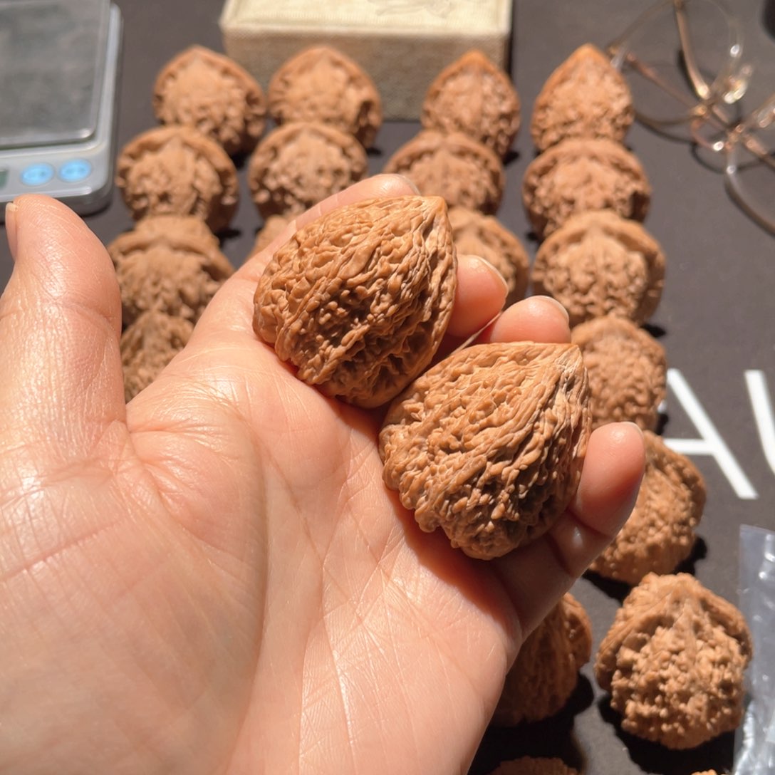 文玩核桃把件勇**峰塔尖34.5