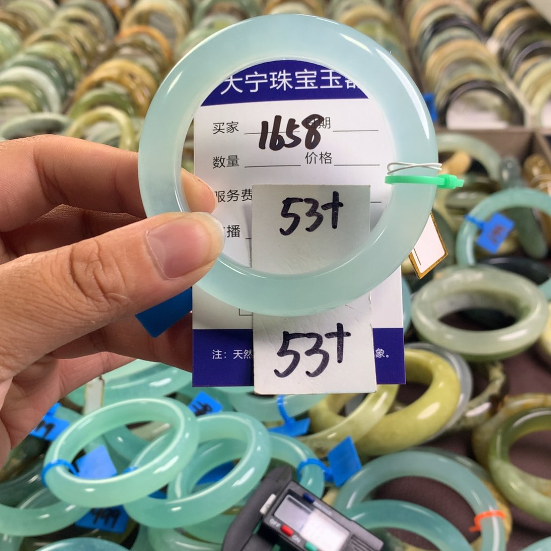 北***芯蛇纹石玉未镶嵌手镯1658