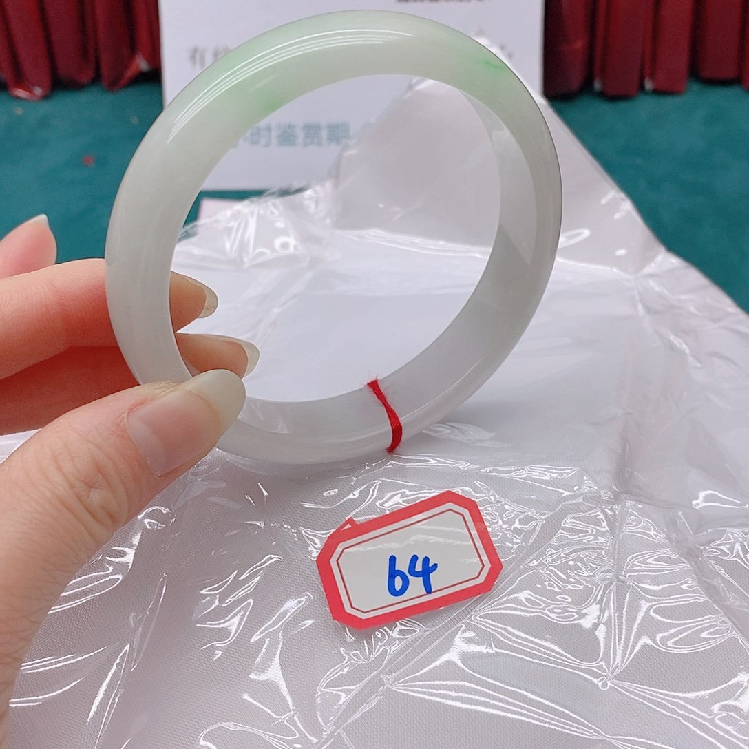 翡翠手镯未镶嵌江****64444444