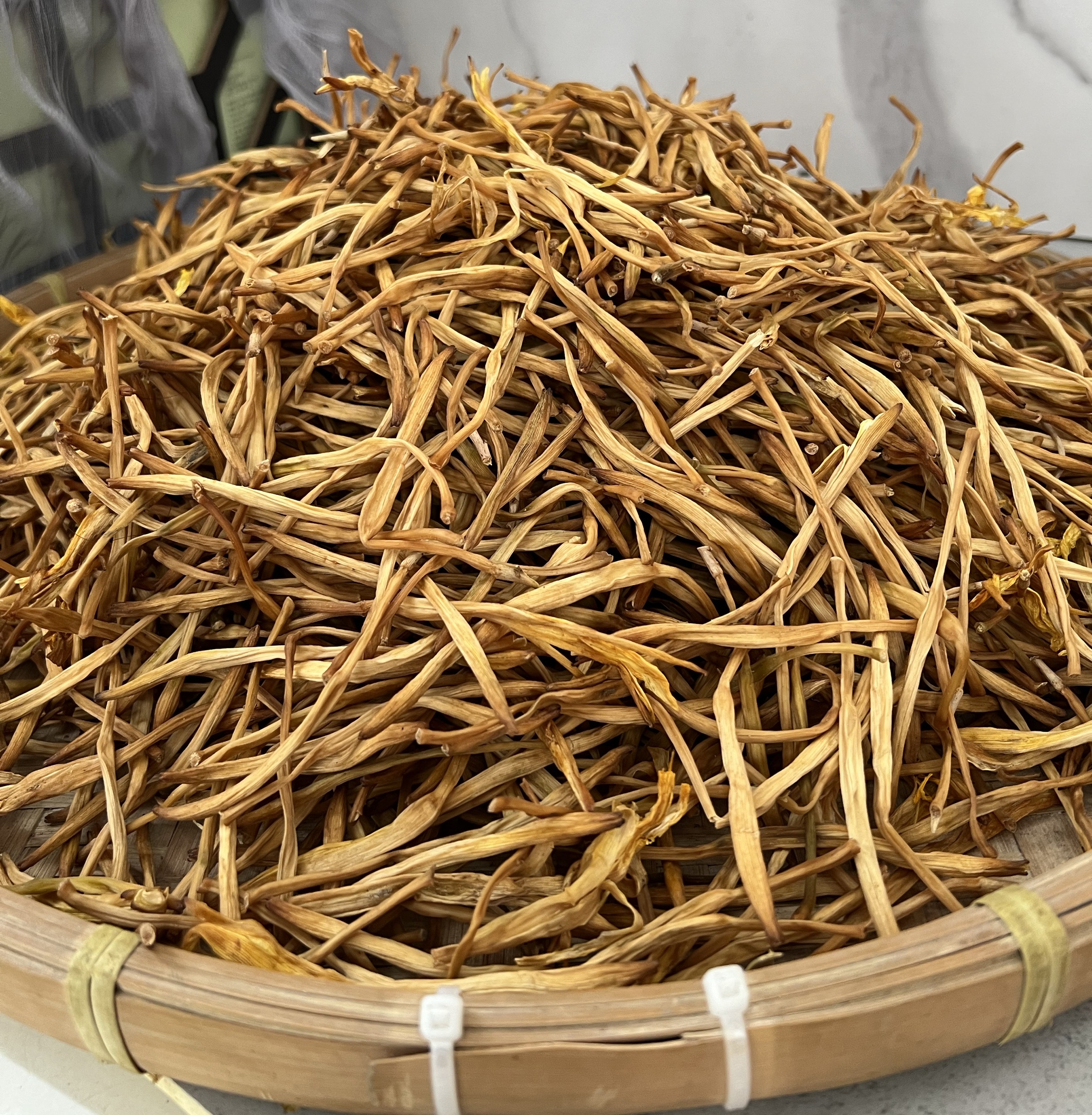 助农专属 文成农家自晒黄花菜干拒绝烘烤每一朵都是花蕊晒出来的