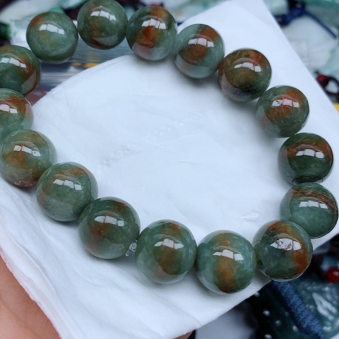 翡翠颈饰未镶嵌吊坠