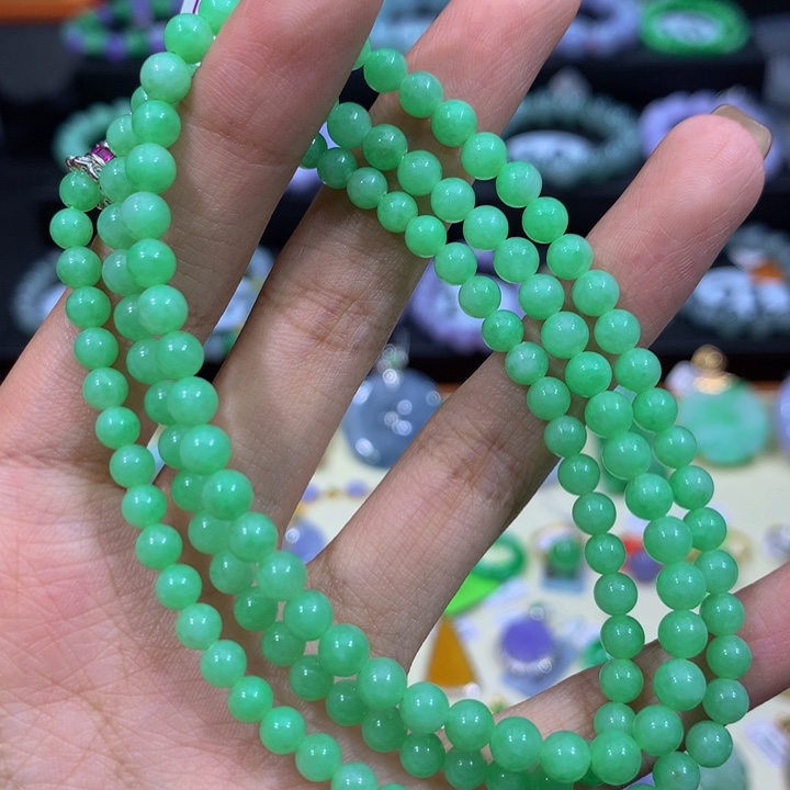 翡翠未镶嵌颈饰翡翠4