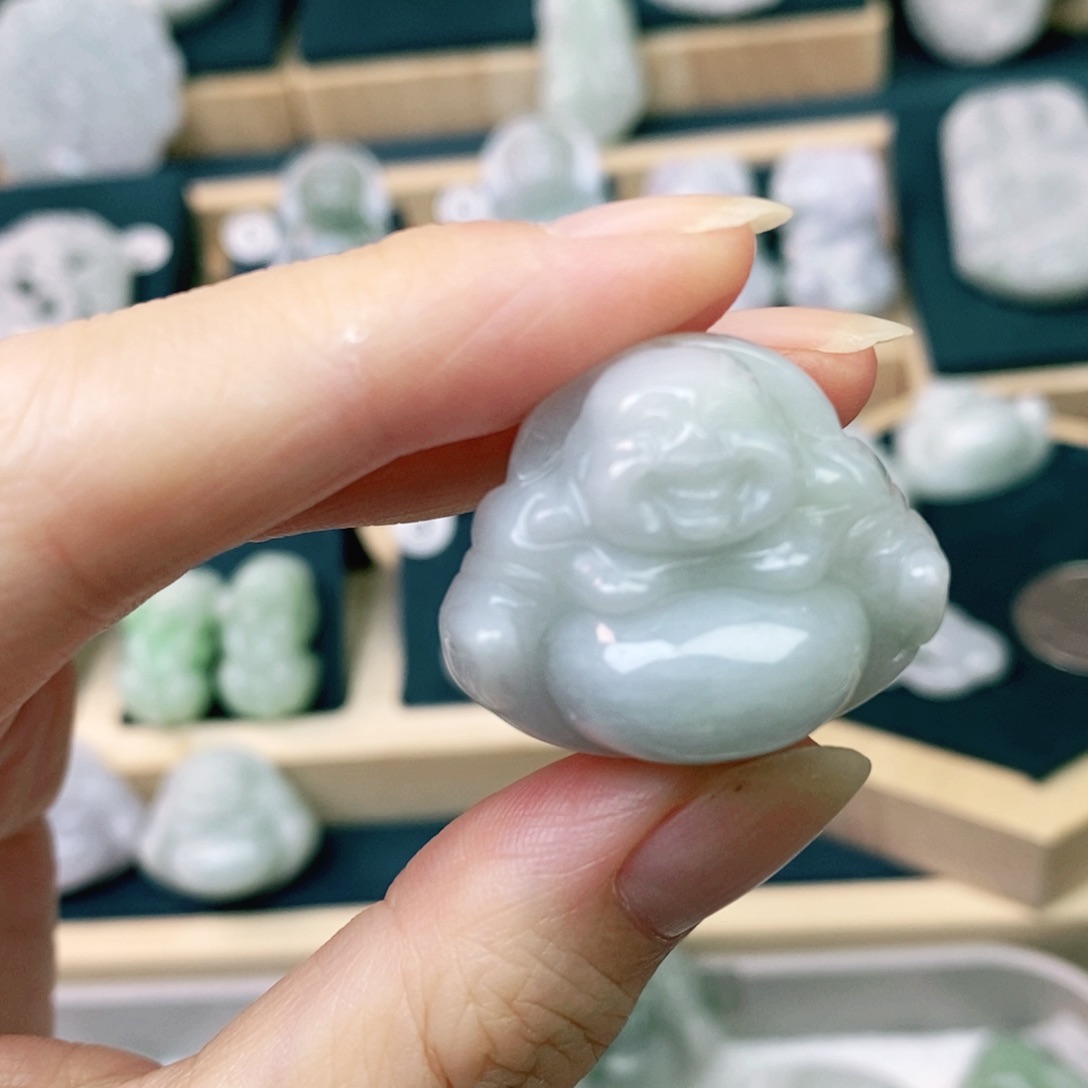 *****颈饰未镶嵌翡翠佛公