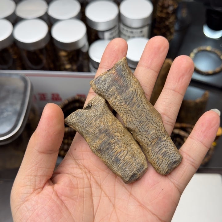 老***熊沉香枕沉香高油熏香块料18克