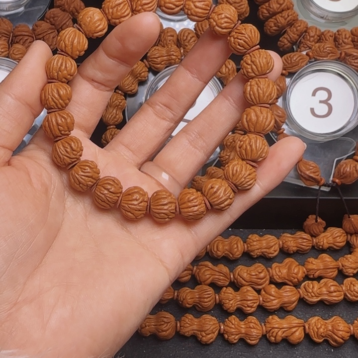 手串桃核龙纹桃核