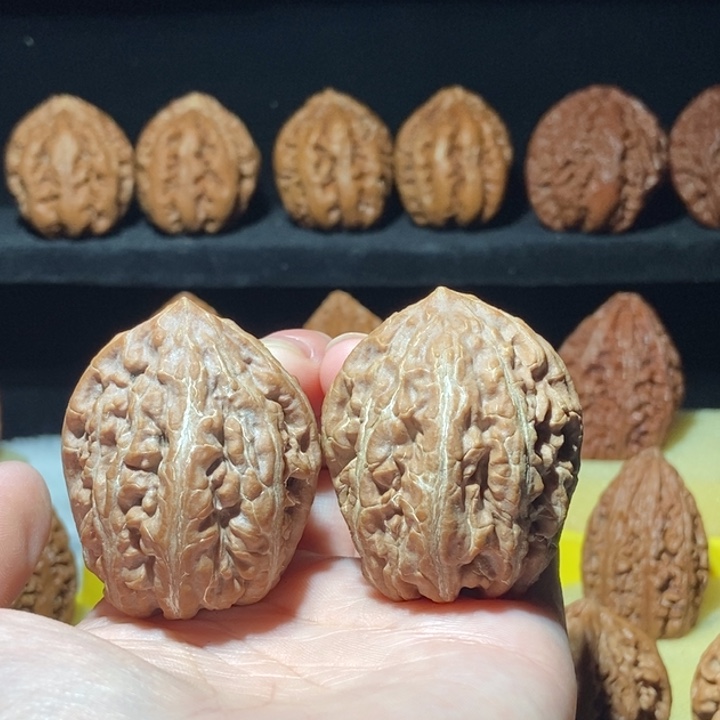 文玩核桃把件9号车