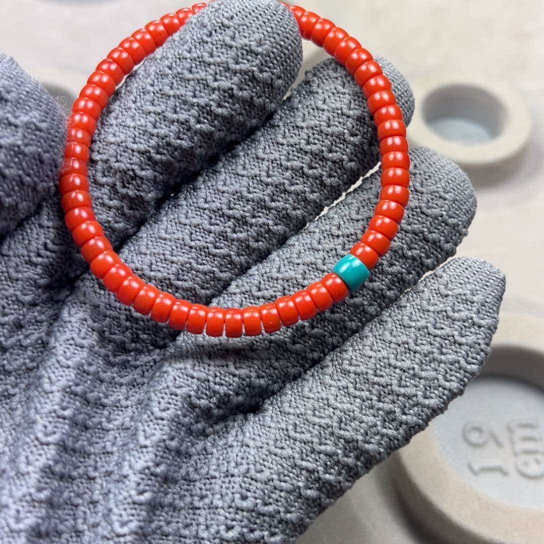 南红玛瑙直切手串未镶嵌西****飞