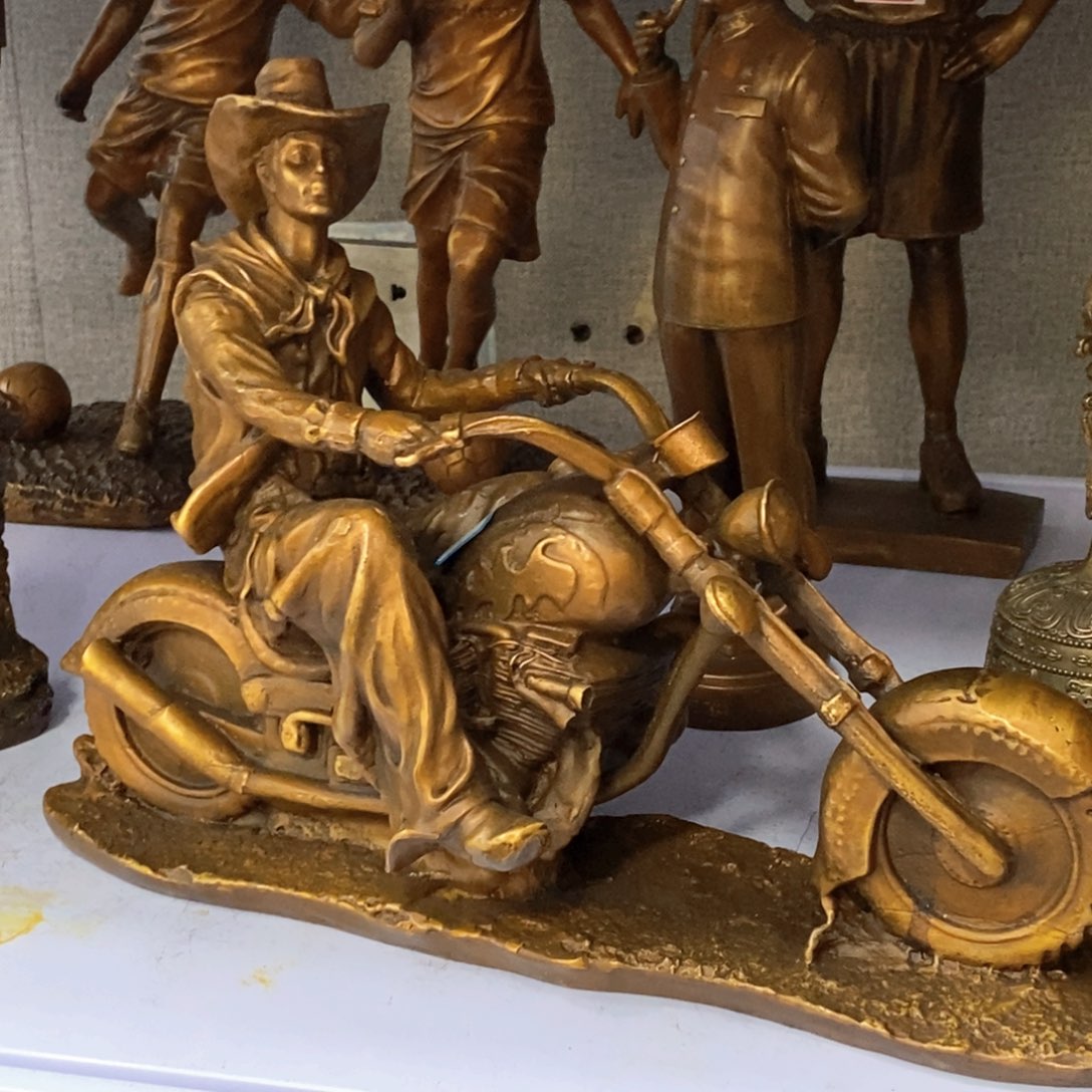 黄铜材质，机车男孩