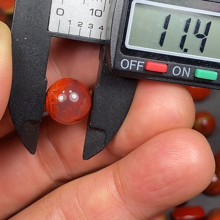 南红玛瑙未镶嵌挂件