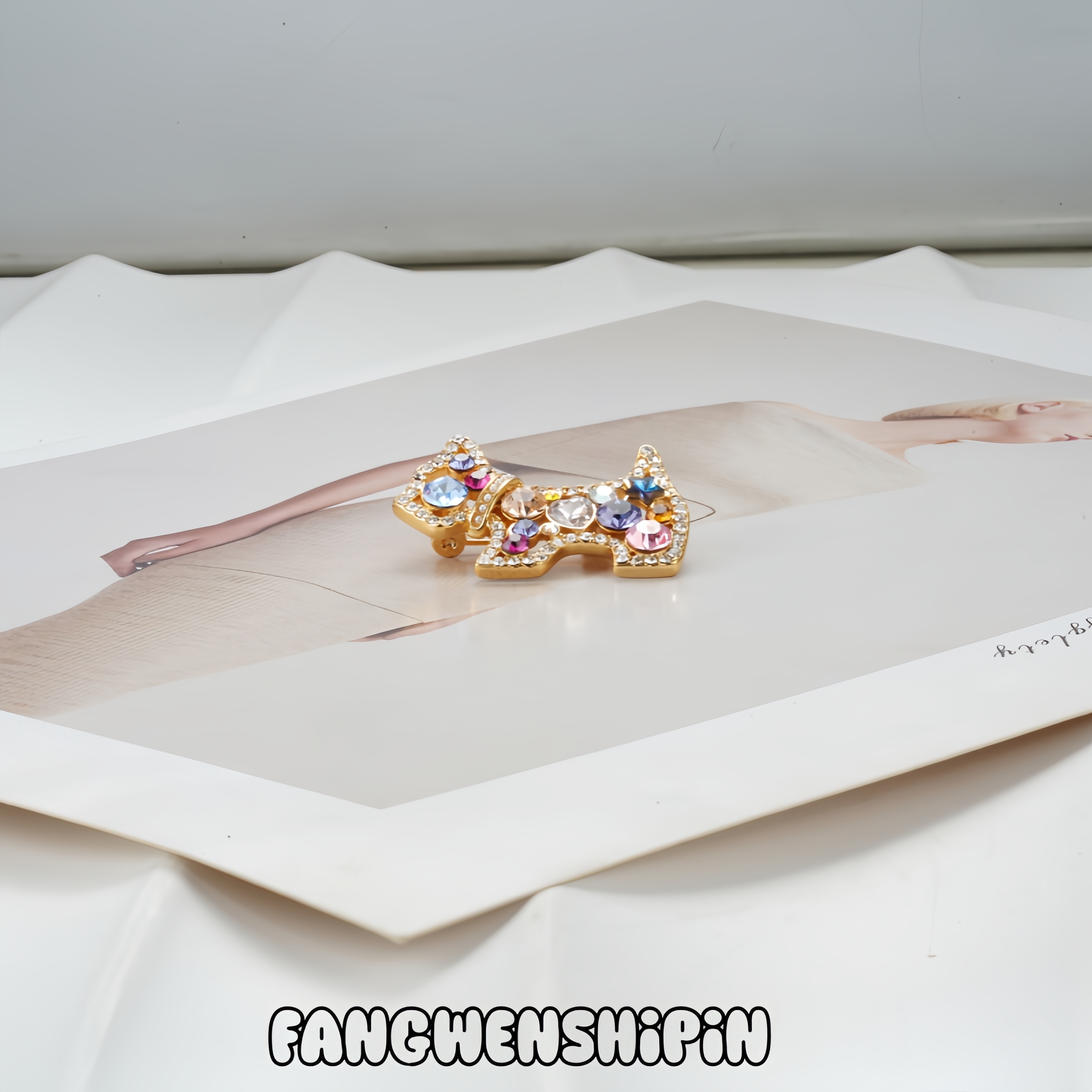 铜合金合成锆石胸针 时尚百搭个性胸针5192