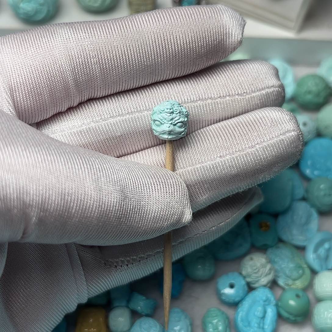 绿松石雕刻件未镶嵌