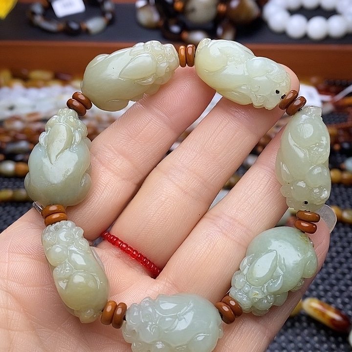 手链未镶嵌和田玉台****室