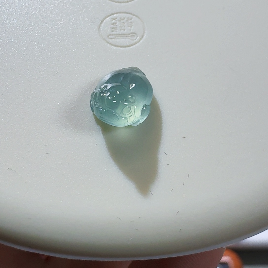 翡翠颈饰未镶嵌金蟾