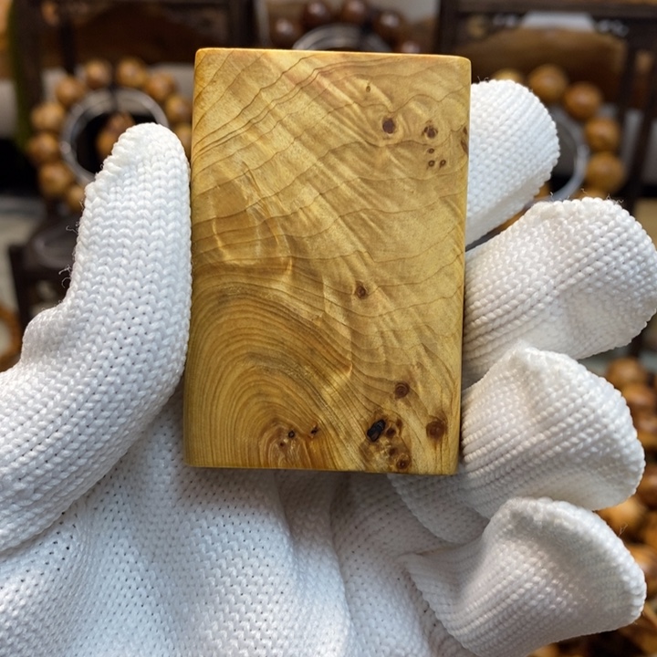 柏木差****?太行崖柏461陈化金底龙胆闪电