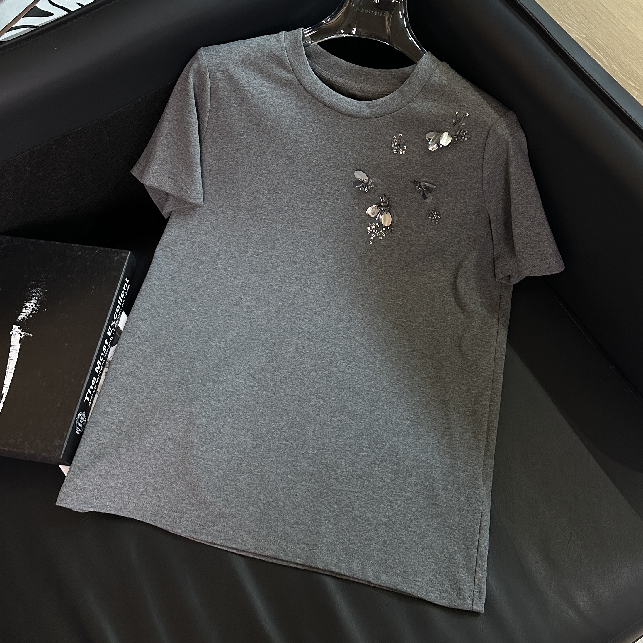 ANGELIAORIGINAL重工钉珠简约立体亮片圆领百搭时尚上衣T恤#068