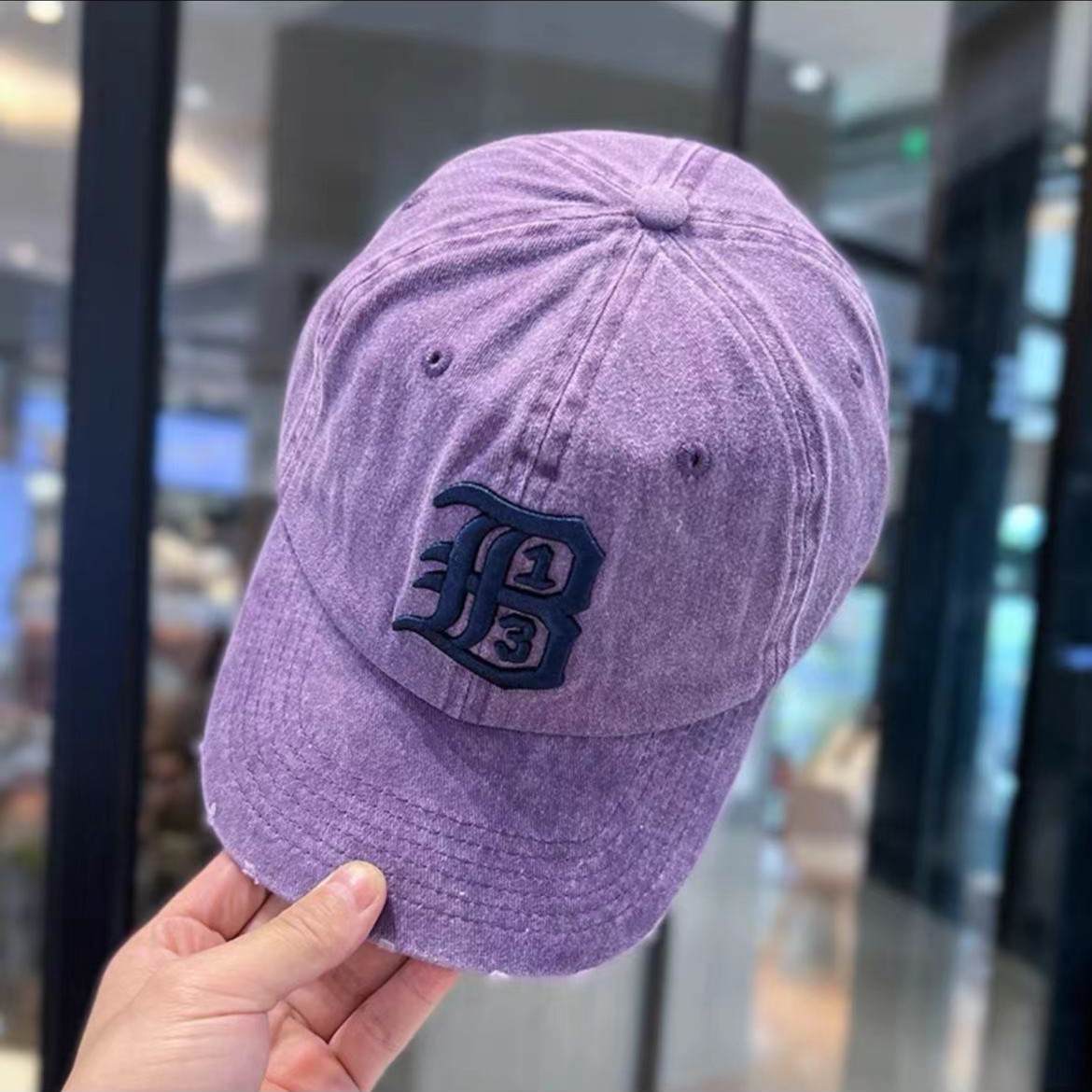 随机款式棒球帽一个