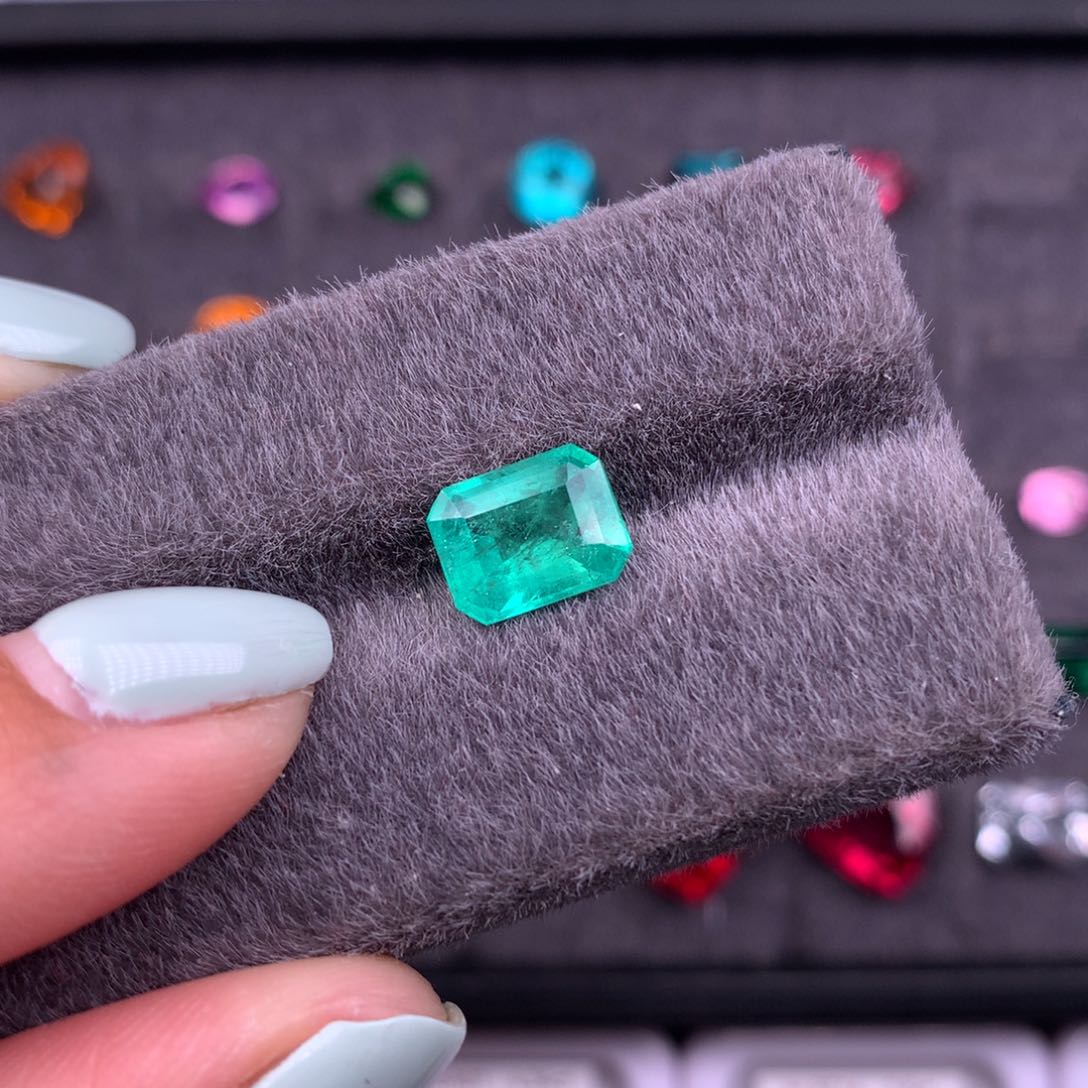 祖母绿裸石未镶嵌2.055ct