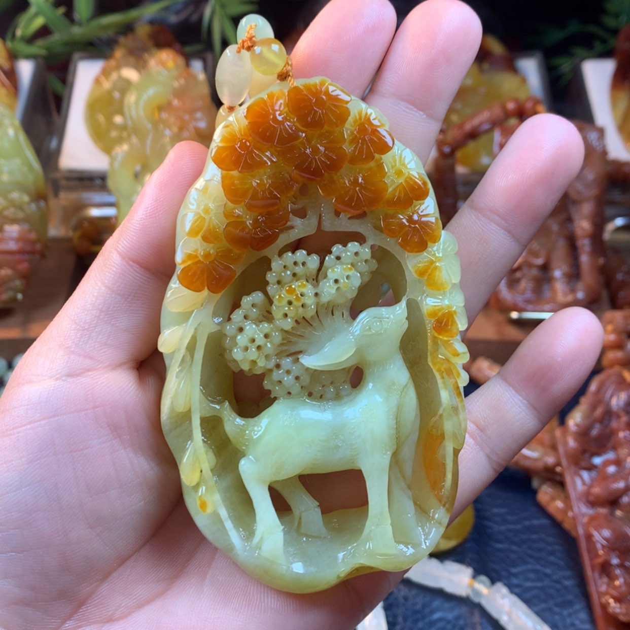 【闪购商品】蛇纹石玉颈饰未镶嵌