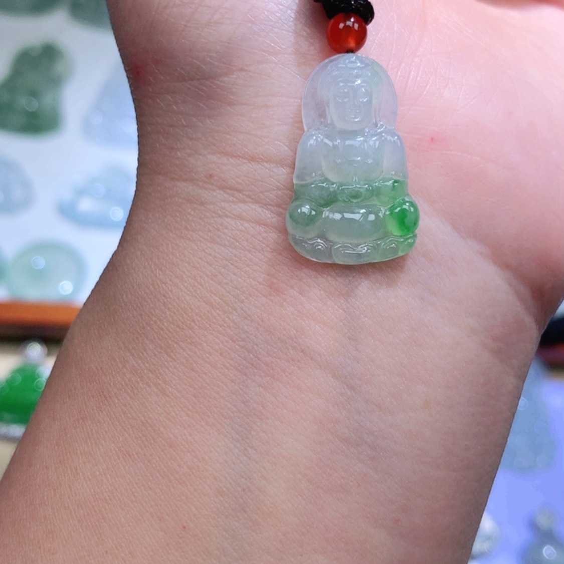 【闪购商品】翡翠颈饰未镶嵌观音