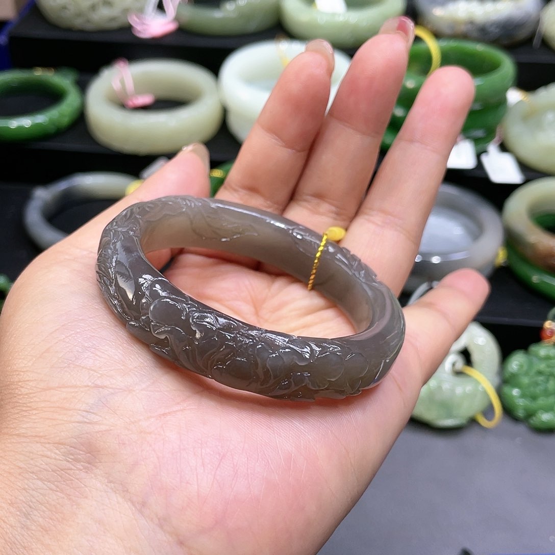 【闪购商品】和田玉手镯5354圈口64未镶嵌