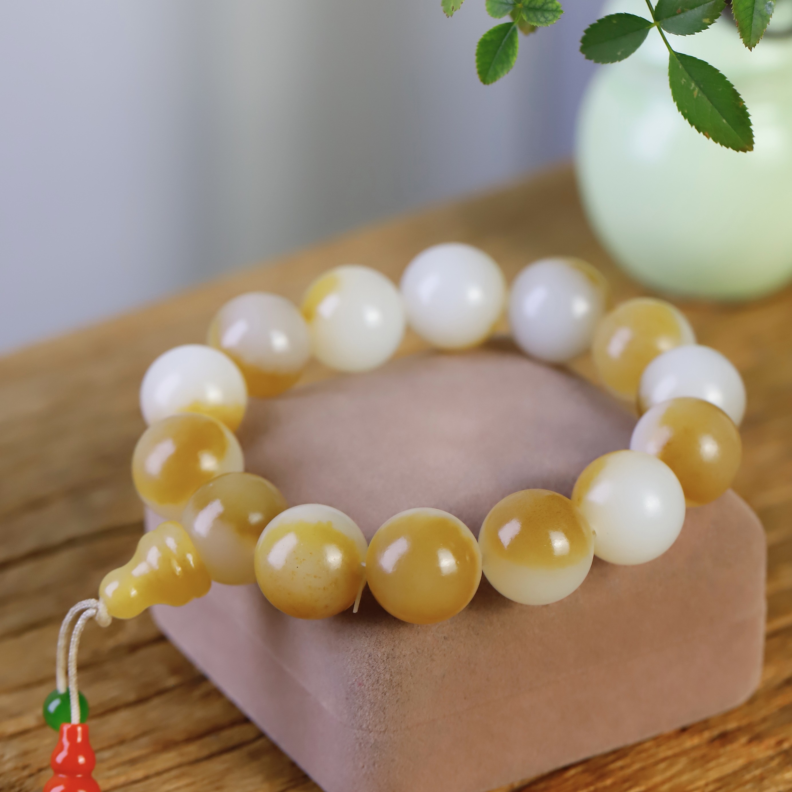 精选新疆和田玉且末料糖白手串单圈颗颗圆润饱满男女同款精美气质