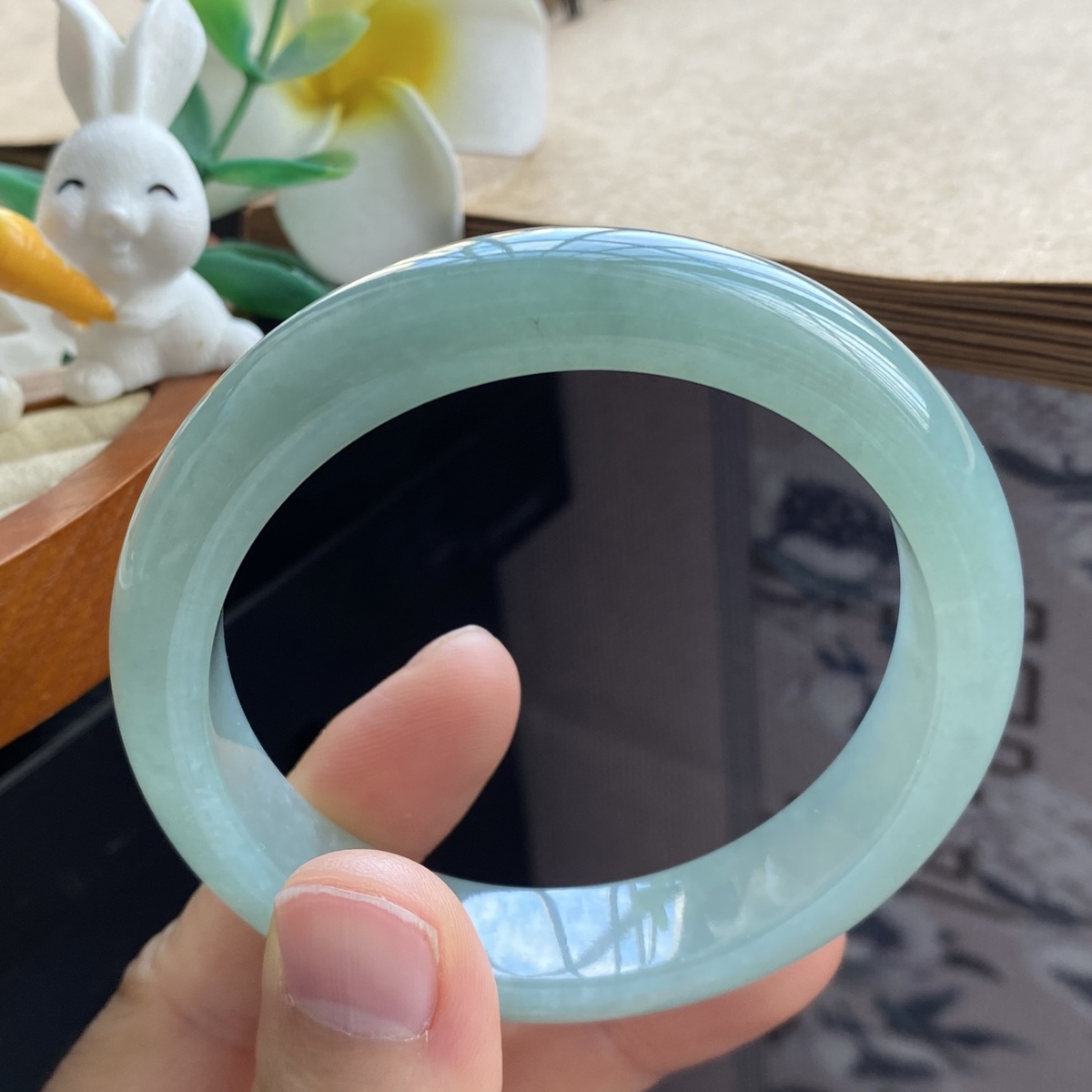 2.22批956号翡翠手镯56.4-12.7-8.3油青镯！有种神清气爽的感觉！