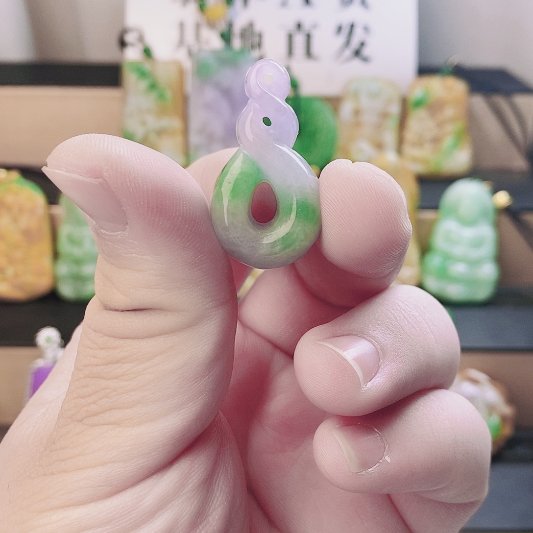 翡翠银S925镶嵌吊坠(赠链)