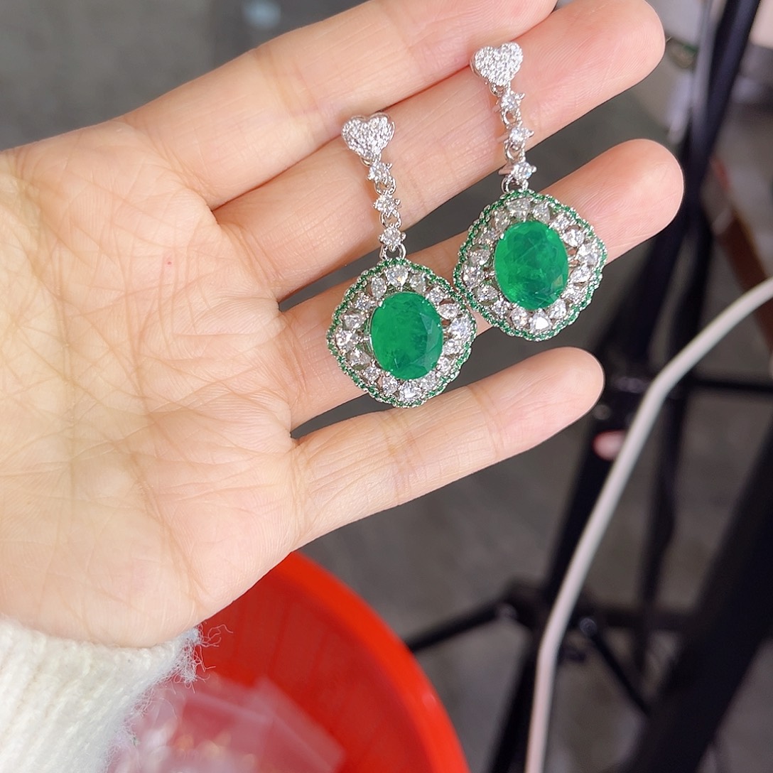 银S925镶嵌耳饰祖母绿