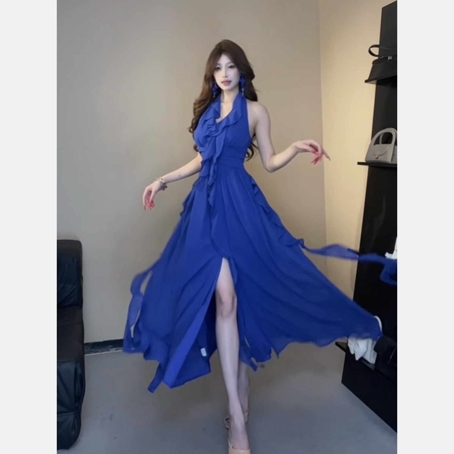 小莹日记【龙葵】夏季雪纺挂脖设计感飘带修身连衣裙QZYHZ52233