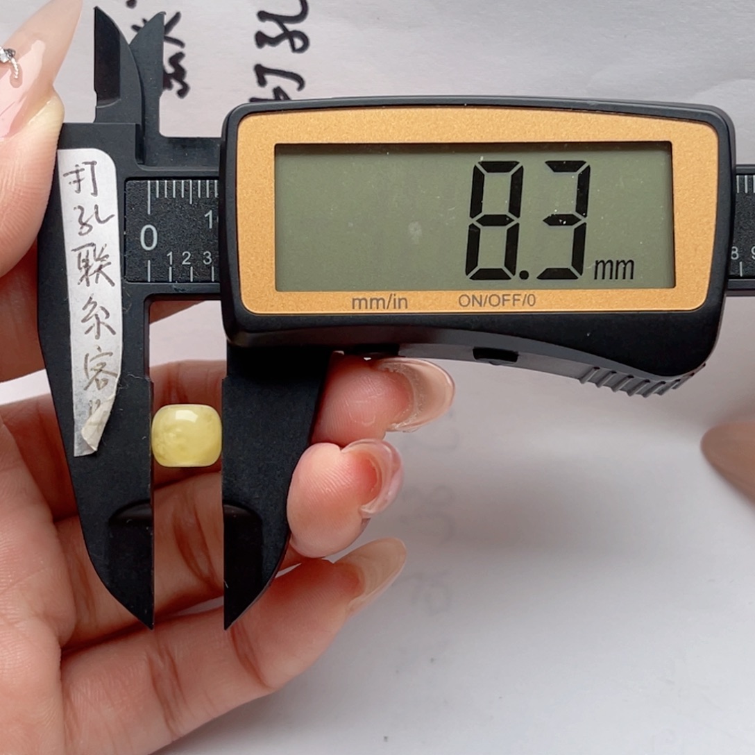 蜜蜡裸石未镶嵌蜜蜡老型 思思