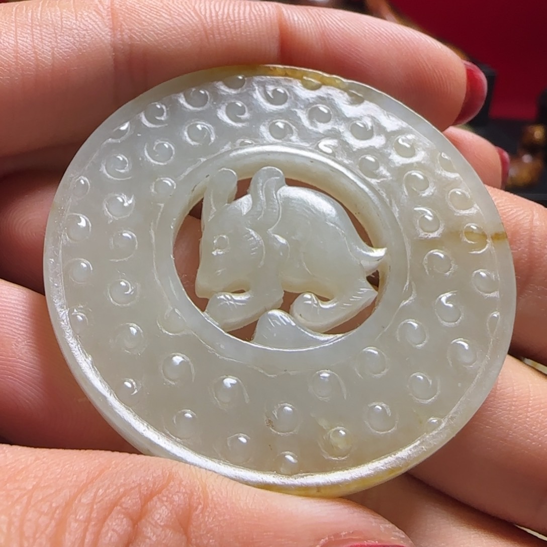 和田玉颈饰未镶嵌