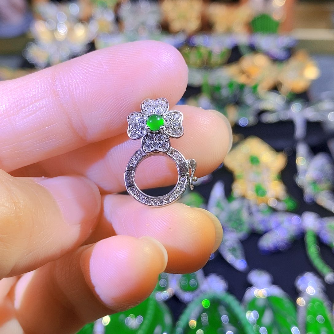 吊坠(不含链)银S925镶嵌翡翠