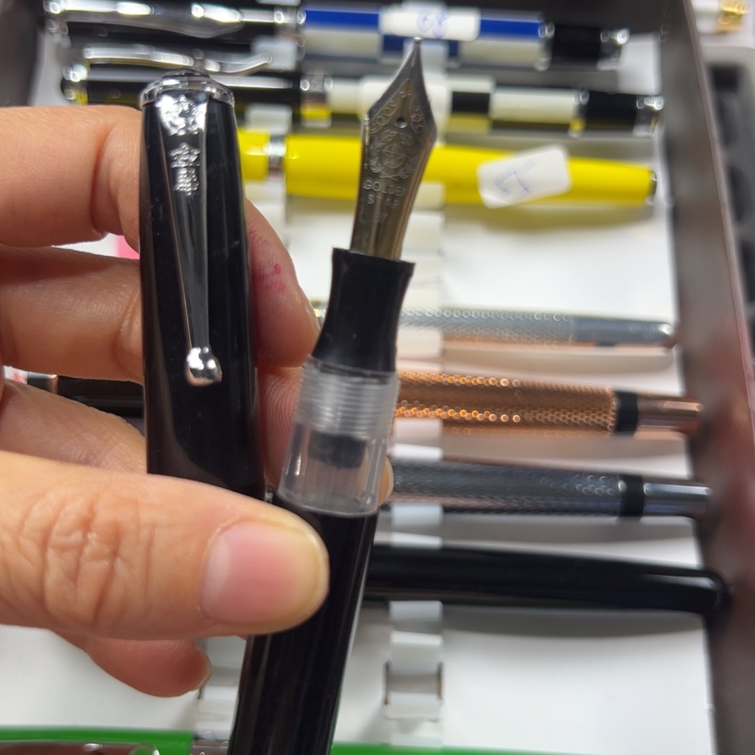 王***范便携式金星28双色一支孤品