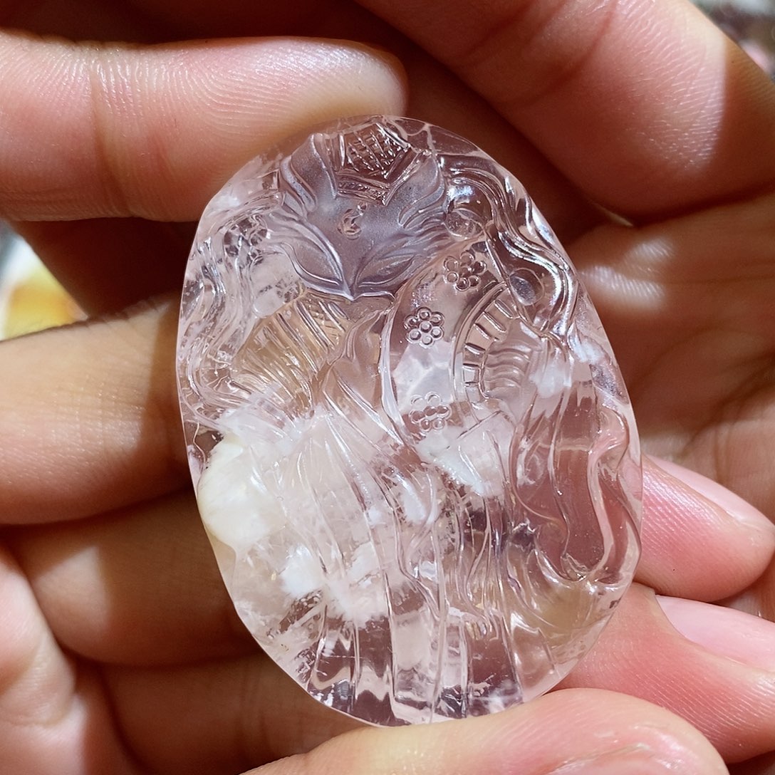 水晶颈饰未镶嵌小****吃水晶