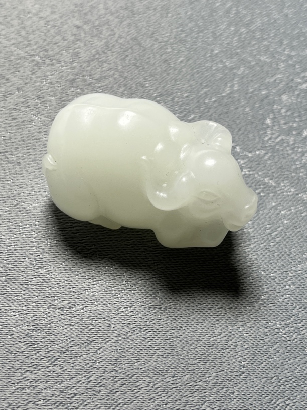 新疆山料白玉 牛
